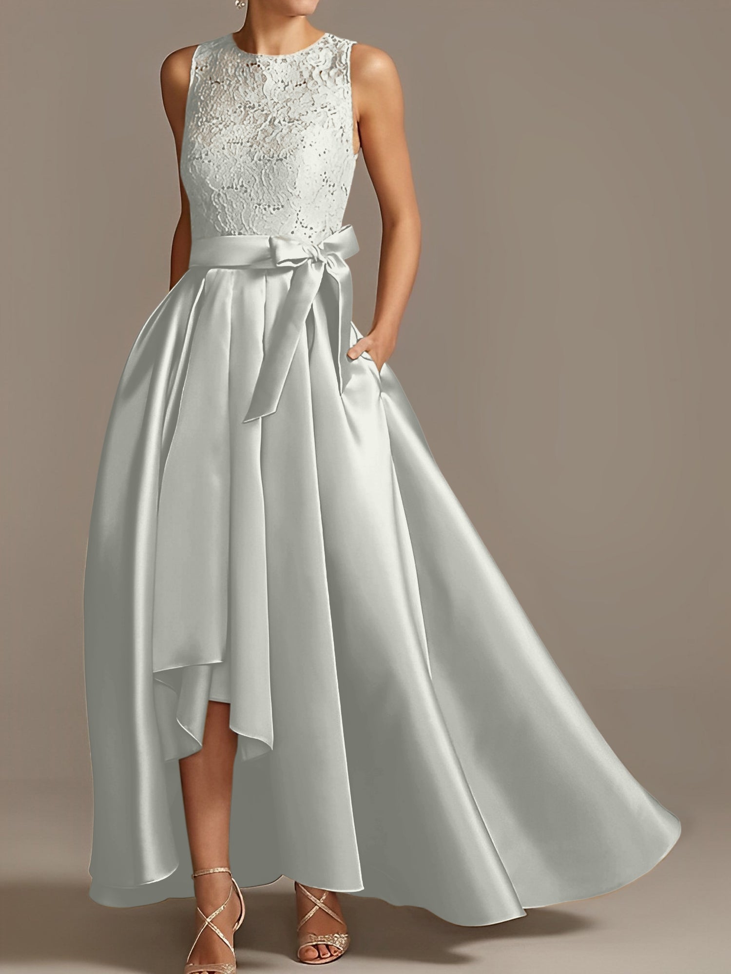 Vestidos de madre de la novia de corte A/princesa, sin mangas, con escote joya y encaje plisado