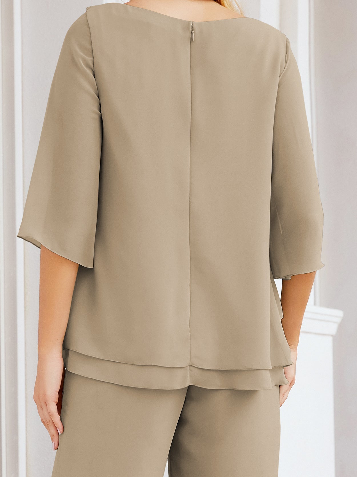 Elegante vestido de dos piezas para madre de la novia, talla grande, pantalón, capas con volantes, bata plateada SY28064 