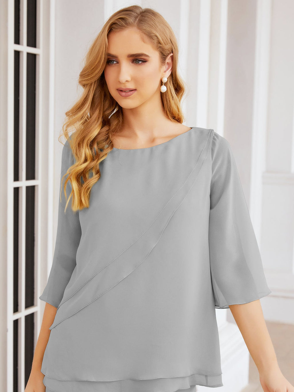 Elegante vestido de dos piezas para madre de la novia, talla grande, pantalón, capas con volantes, bata plateada SY28064 