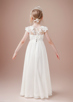 Bodenlanges elfenbeinfarbenes Kleid zur Erstkommunion aus Chiffon und Tüll 