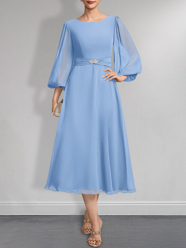 Vestido de gasa para madre de la novia, corte A, escote redondo, largo hasta la rodilla, plisado, con broche de cristal