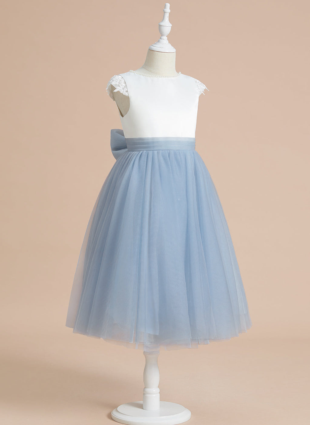 Vestido de niña de las flores de primera comunión de tul satinado con corte en A y largo hasta la rodilla