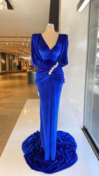 Vestidos de noche estilo Dubái, escote en V, mangas cortas, terciopelo, pliegues, apliques, azul real, corte sirena, vestido formal de fiesta de graduación Y4935