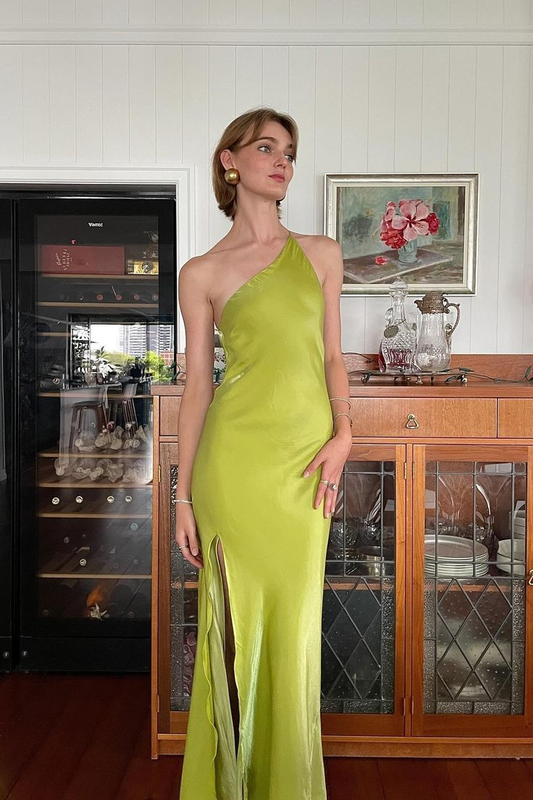 Elegante vestido de fiesta largo verde con un solo hombro y abertura en la espalda, vestido de noche Y8550