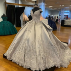 Lujoso vestido de quinceañera plateado con hombros descubiertos, vestido de fiesta plateado Y1157