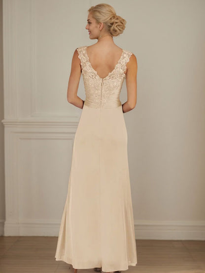 Champagnerfarbenes A-Linien-Kleid mit herzförmigem Ausschnitt und plissiertem Netzstoff