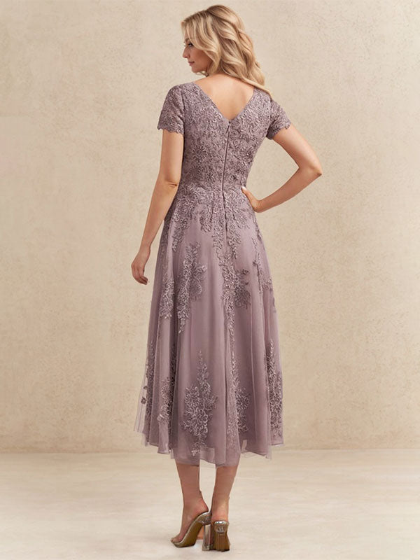 Vestido de madre de la novia de tul con encaje y corte en A, largo hasta la rodilla
