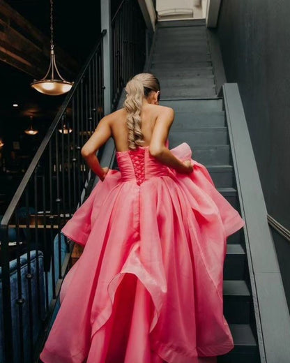 Elisa | Vestido de fiesta de organza rosa claro, corte A, sin tirantes