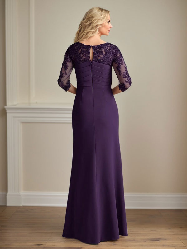 Vestido para madre de la novia de crepé elástico con encaje color ciruela