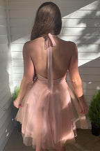 Winifred |A-Linien-Heimkehrkleid aus Tüll mit tiefem V-Ausschnitt in Blush