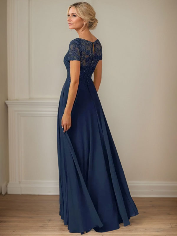 Vestido de gasa azul marino oscuro con escote barco, lentejuelas y corte en A