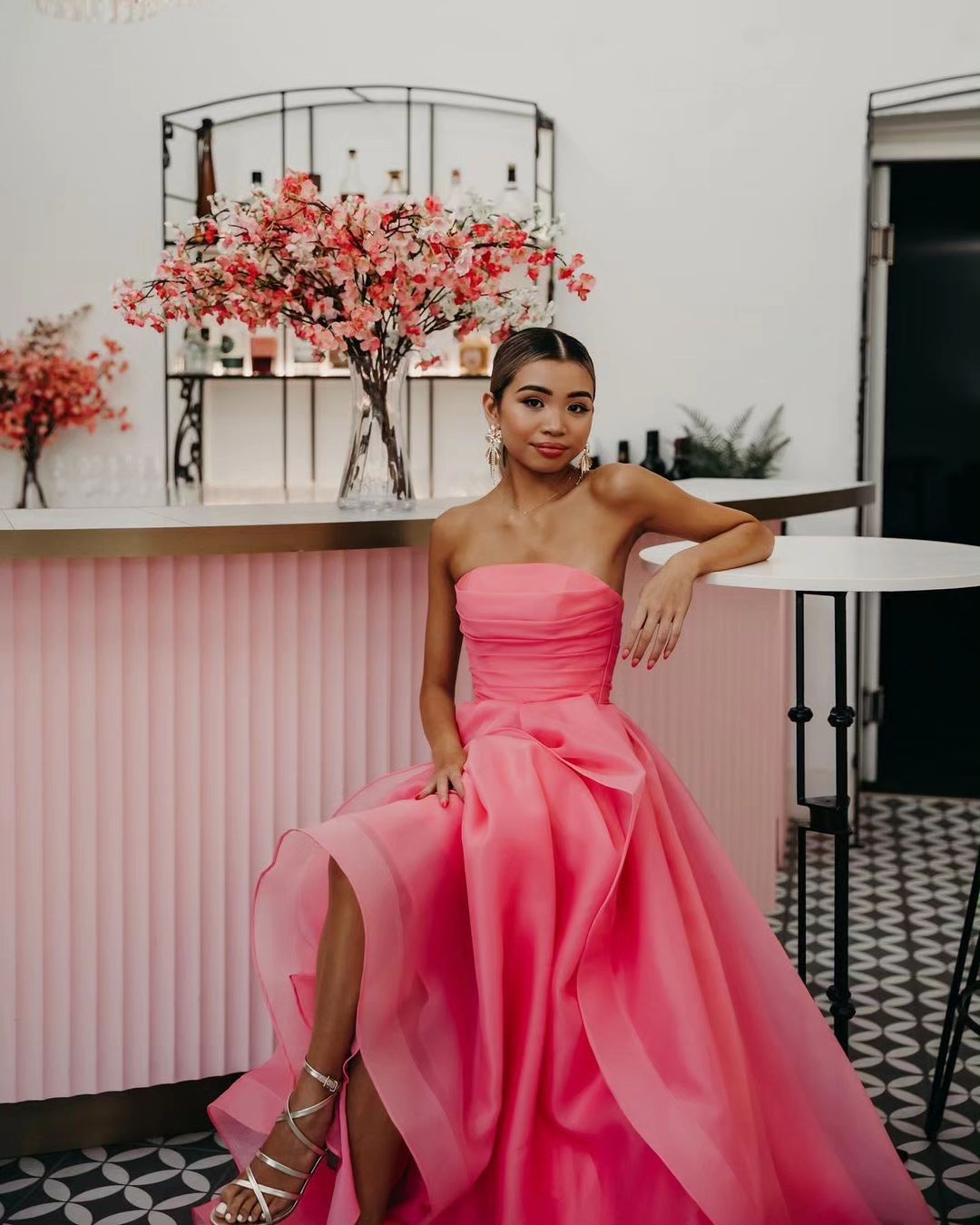 Elisa | Vestido de fiesta de organza rosa claro, corte A, sin tirantes