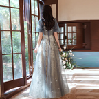 Elegante vestido de fiesta largo de tul gris con mangas cortas y corte en A, vestido de noche gris Y1507