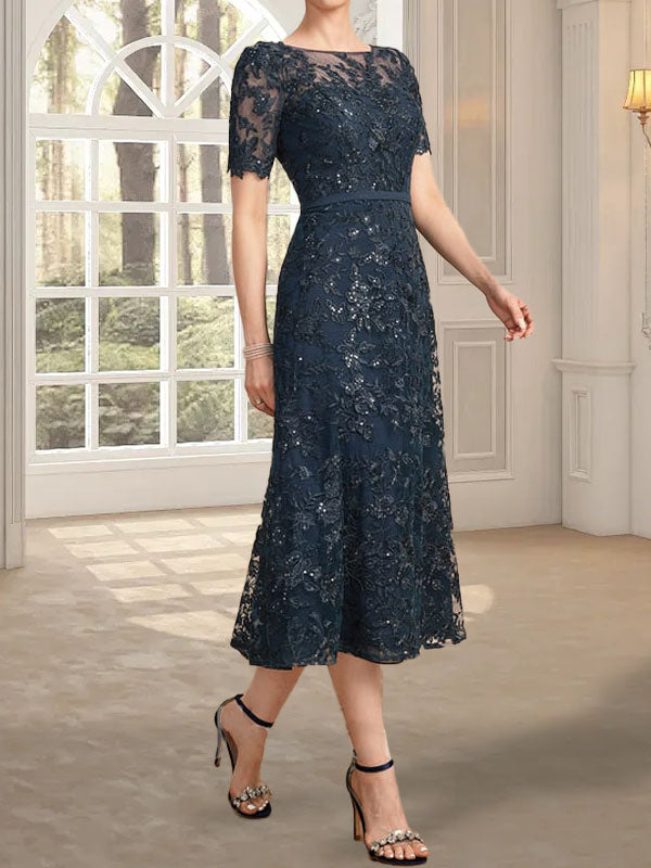 Vestido de madre de la novia de encaje con lentejuelas, corte A, escote ilusión y largo hasta la rodilla