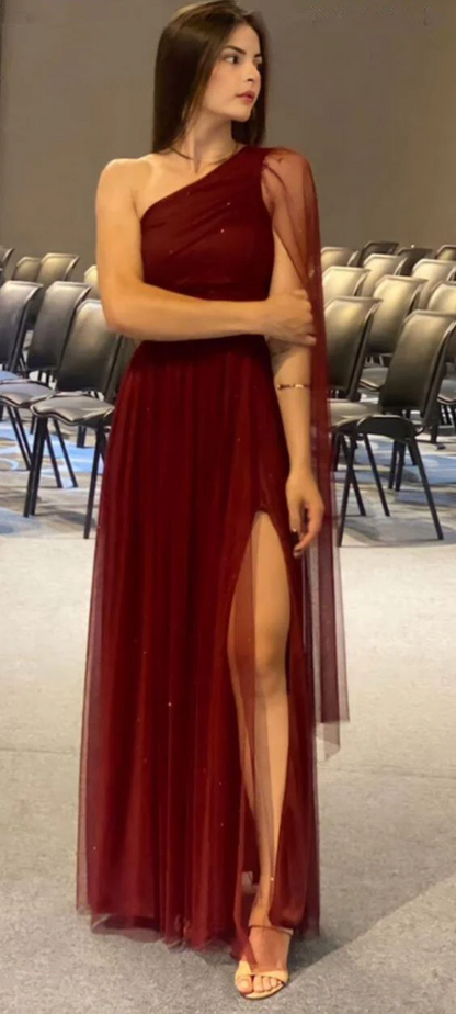 Hübsches Burgunderrotes Abendkleid mit einer Schulter und Tüll-Pailletten, Schlitz, Ballkleid Y7826