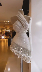 Elegante vestido de cóctel blanco de un solo hombro con flecos, minivestido de fiesta por encima de la rodilla Y874