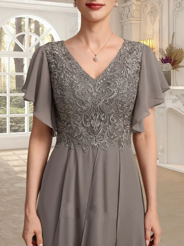 Vestido de gasa con encaje y escote en V hasta los tobillos para madre de la novia con volantes en cascada
