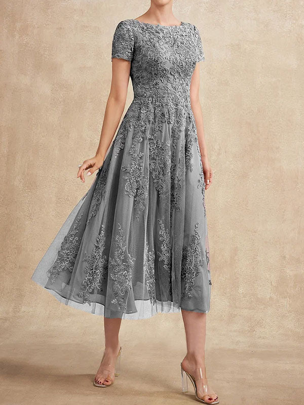 Vestido de madre de la novia de tul con encaje y corte en A, largo hasta la rodilla