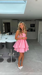 Vestido rosa corto sin tirantes para fiesta de bienvenida, vestido rosa con capas Y1853