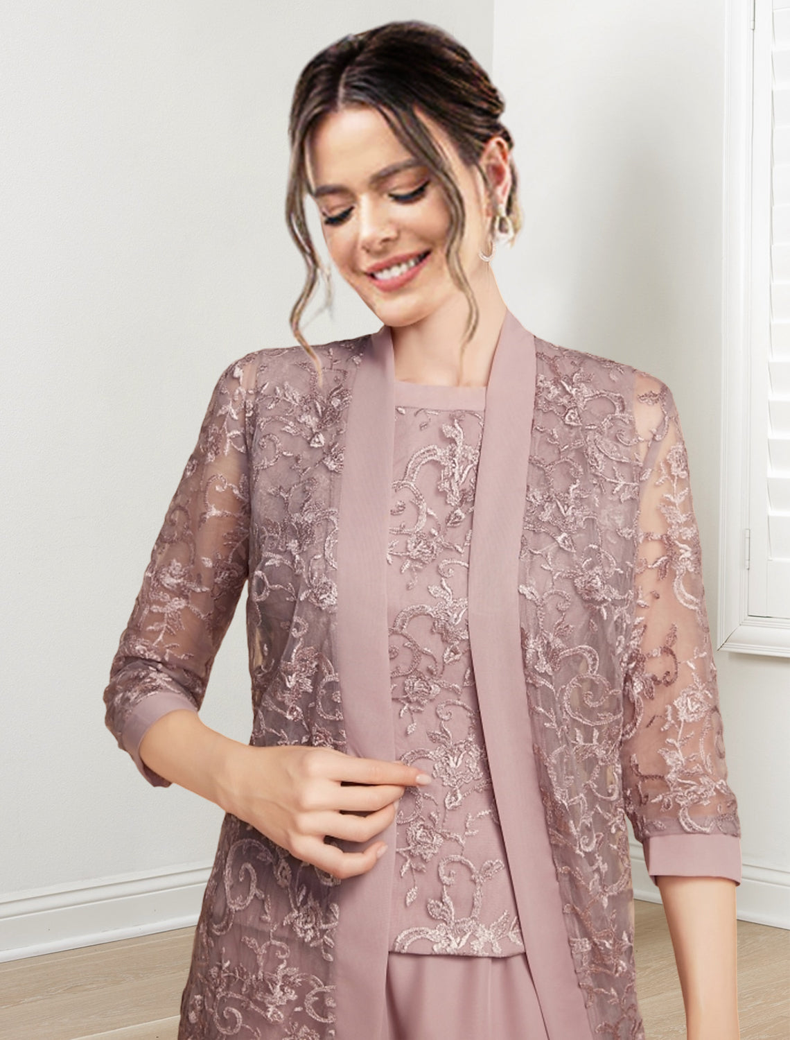 Chiffon-Hosenanzug mit Rundhalsausschnitt und Jacke für die Mutter der Braut 
