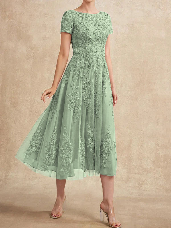 Vestido de madre de la novia de tul con encaje y corte en A, largo hasta la rodilla