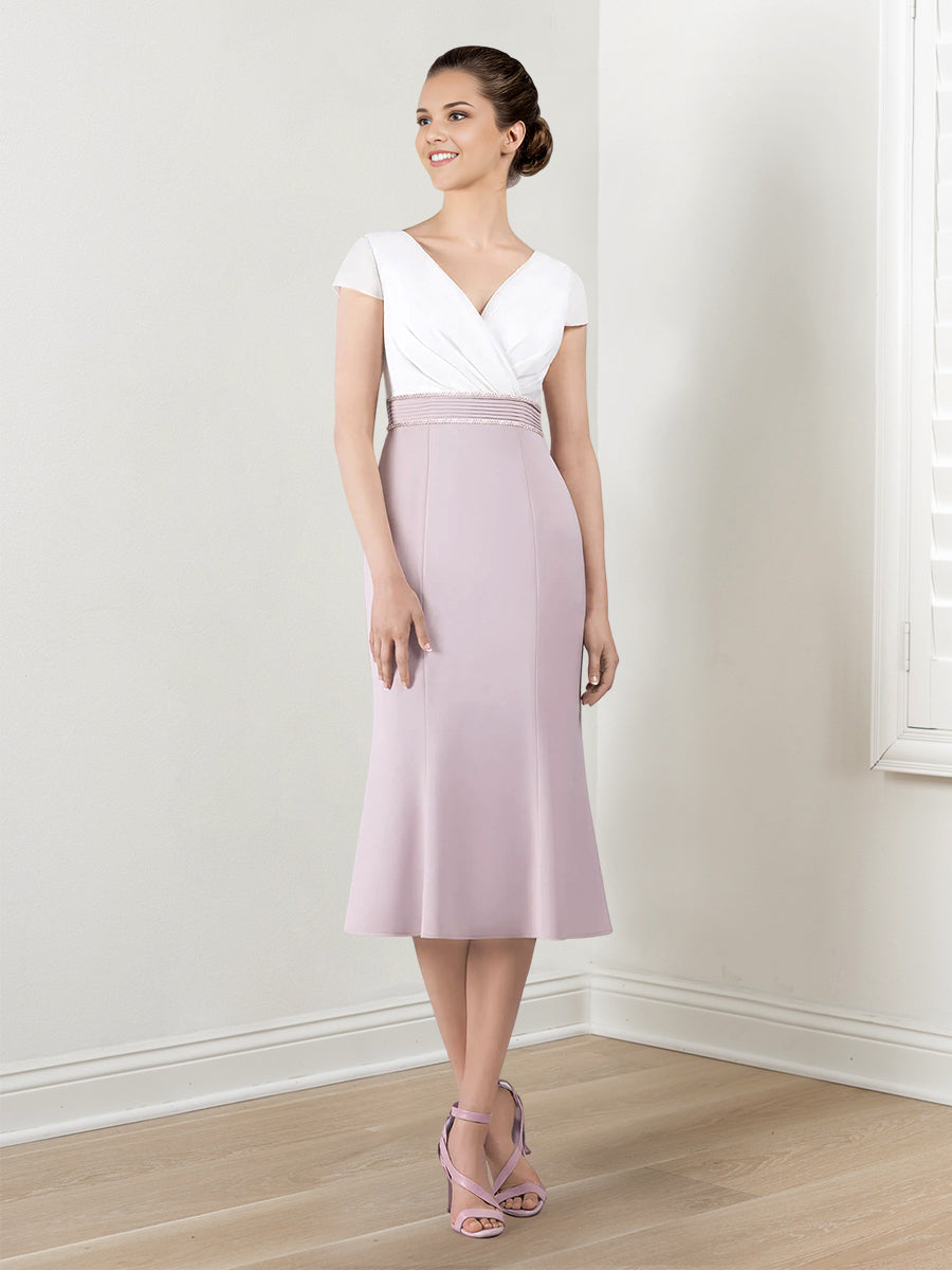 Vestidos de madre de la novia con corte tubo/columna, chaqueta y cuentas