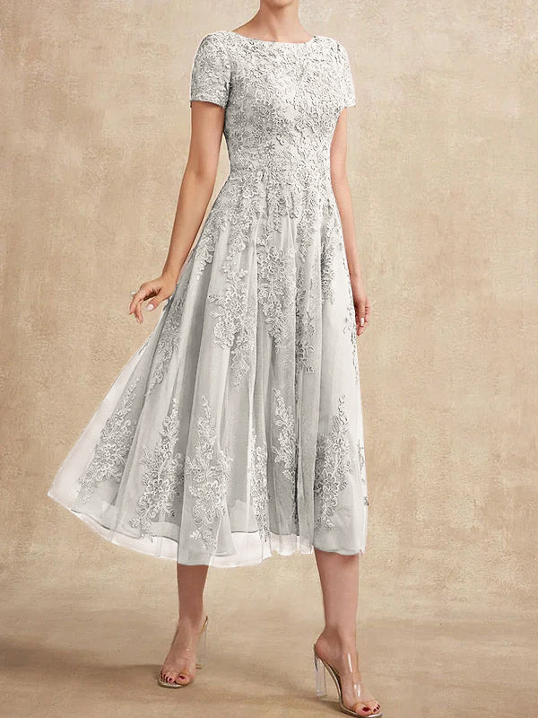 Vestido de madre de la novia de tul con encaje y corte en A, largo hasta la rodilla