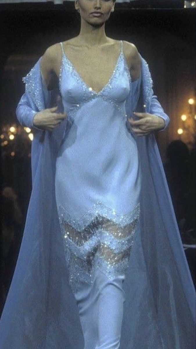 Elegante vestido de fiesta de satén con lentejuelas azules y tirantes finos, Y8257