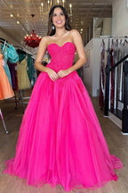 Amora | Vestido de fiesta largo sin tirantes, corte A, de tul rosa intenso y encaje