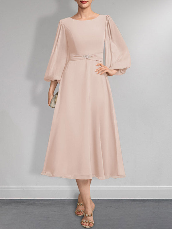 Vestido de gasa para madre de la novia, corte A, escote redondo, largo hasta la rodilla, plisado, con broche de cristal