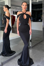 Schwarzes, langes, schulterfreies Neckholder-Meerjungfrauen-Ballkleid