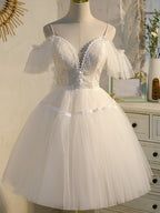 Vestidos de fiesta de princesa de tul con tirantes finos y escote en V color champán