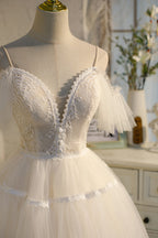 Vestidos de fiesta de princesa de tul con tirantes finos y escote en V color champán