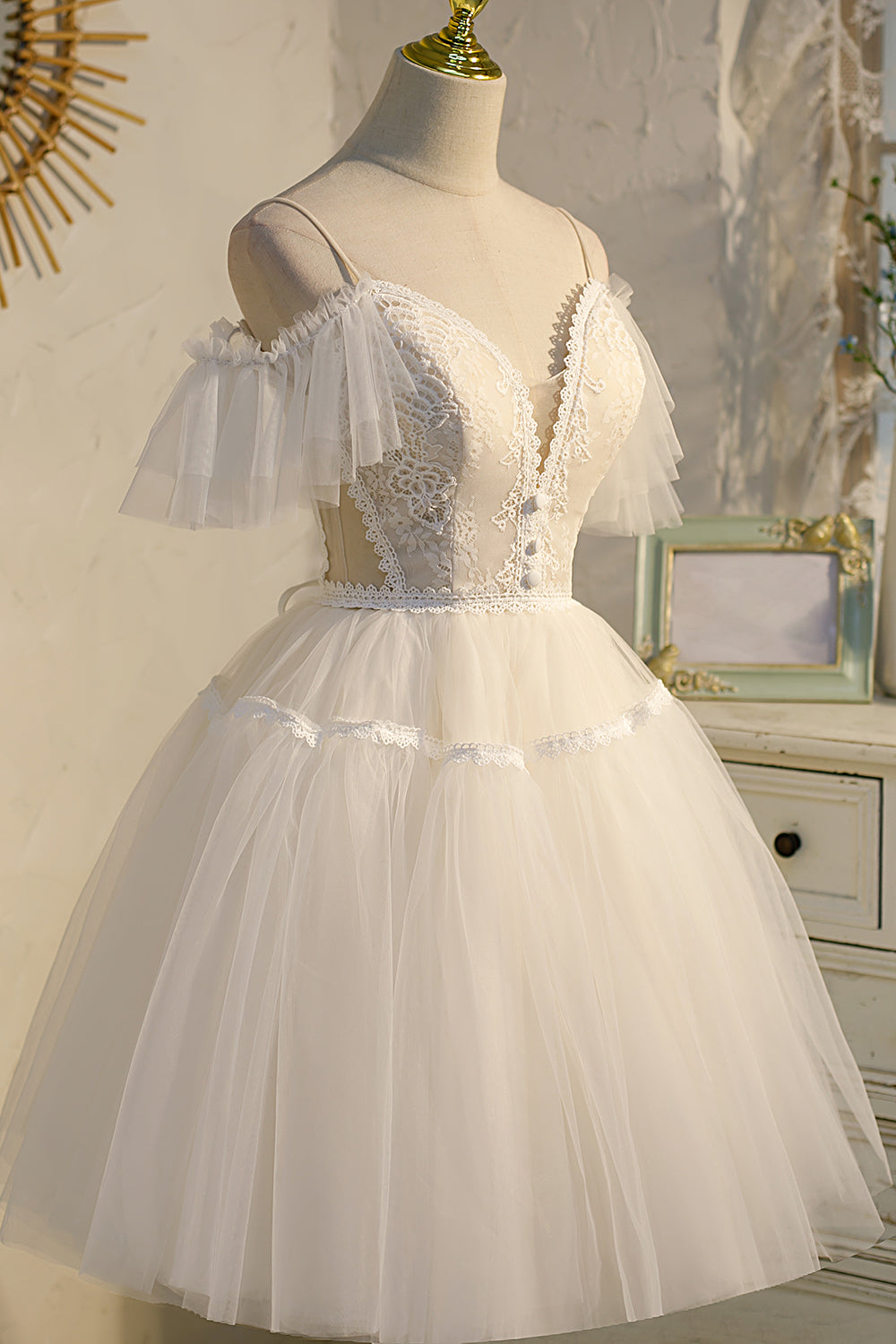 Vestidos de fiesta de princesa de tul con tirantes finos y escote en V color champán