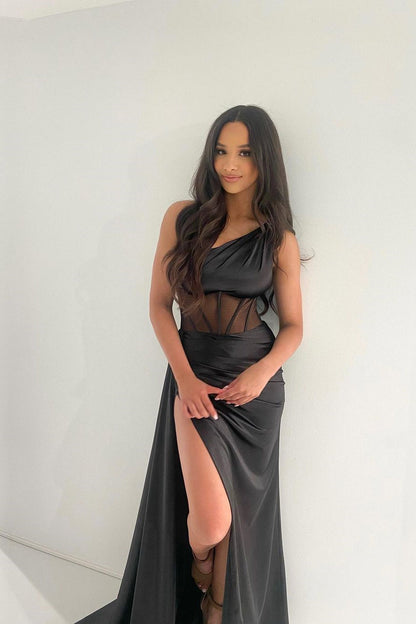 Valerie | Langes Ballkleid aus Satin mit One-Shoulder-Träger und Plissee