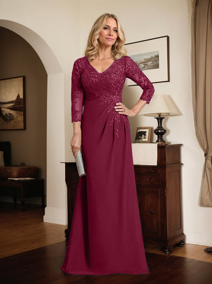 Etui-/Säulen-Kleid mit V-Ausschnitt, bodenlangem Illusion-Spitzen-Chiffon und plissierten Pailletten 