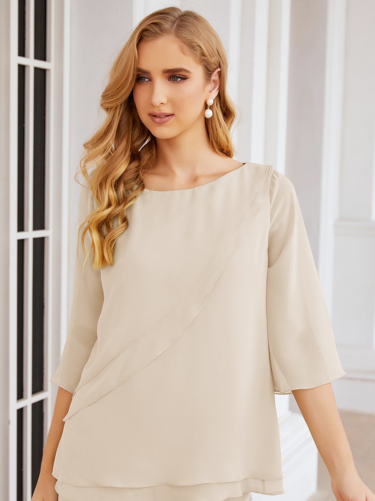 Elegante vestido de dos piezas para madre de la novia, talla grande, pantalón, capas con volantes, bata plateada SY28064 