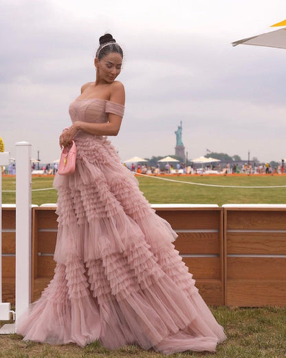 Zariah | Vestido de fiesta de tul con volantes y hombros descubiertos, corte princesa A