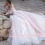 Luxury Pink Long Sleeves Wedding Dress Ball Gown Lace Appliques O-Neck Button Royal Train Bride Gowns Vestido De Novia Princess-payinti