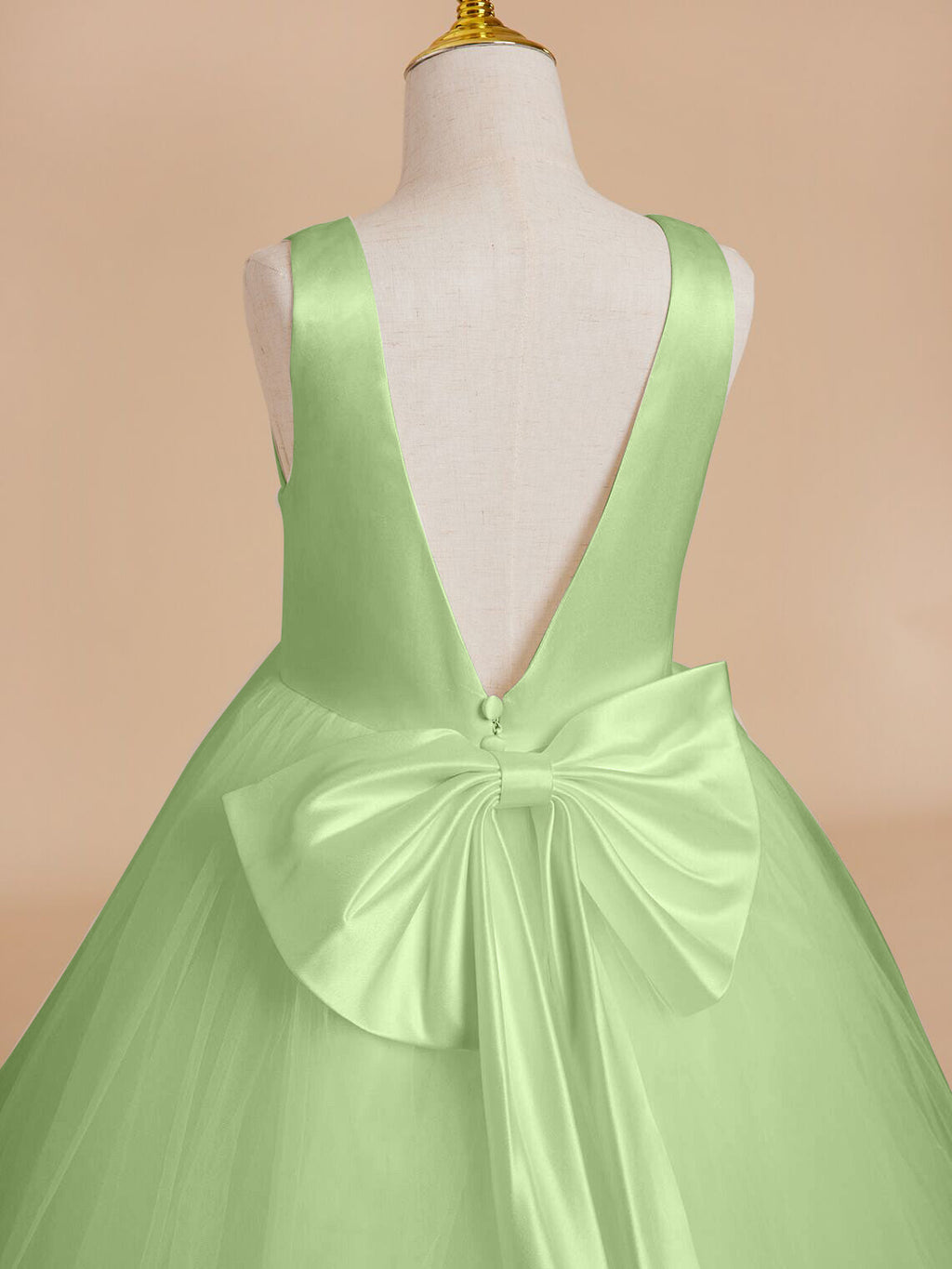 Klassisches weißes ärmelloses A-Linien-Blumenmädchenkleid aus Satin und Tüll 