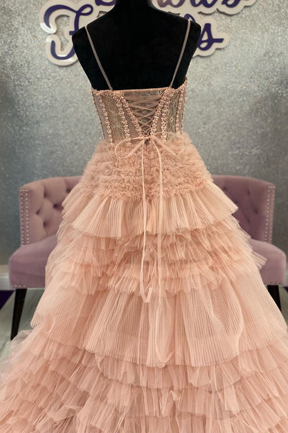 Averi | Zartrosa Tüll-Ballkleid mit Rüschenlagen und Schnürung am Rücken in A-Linie