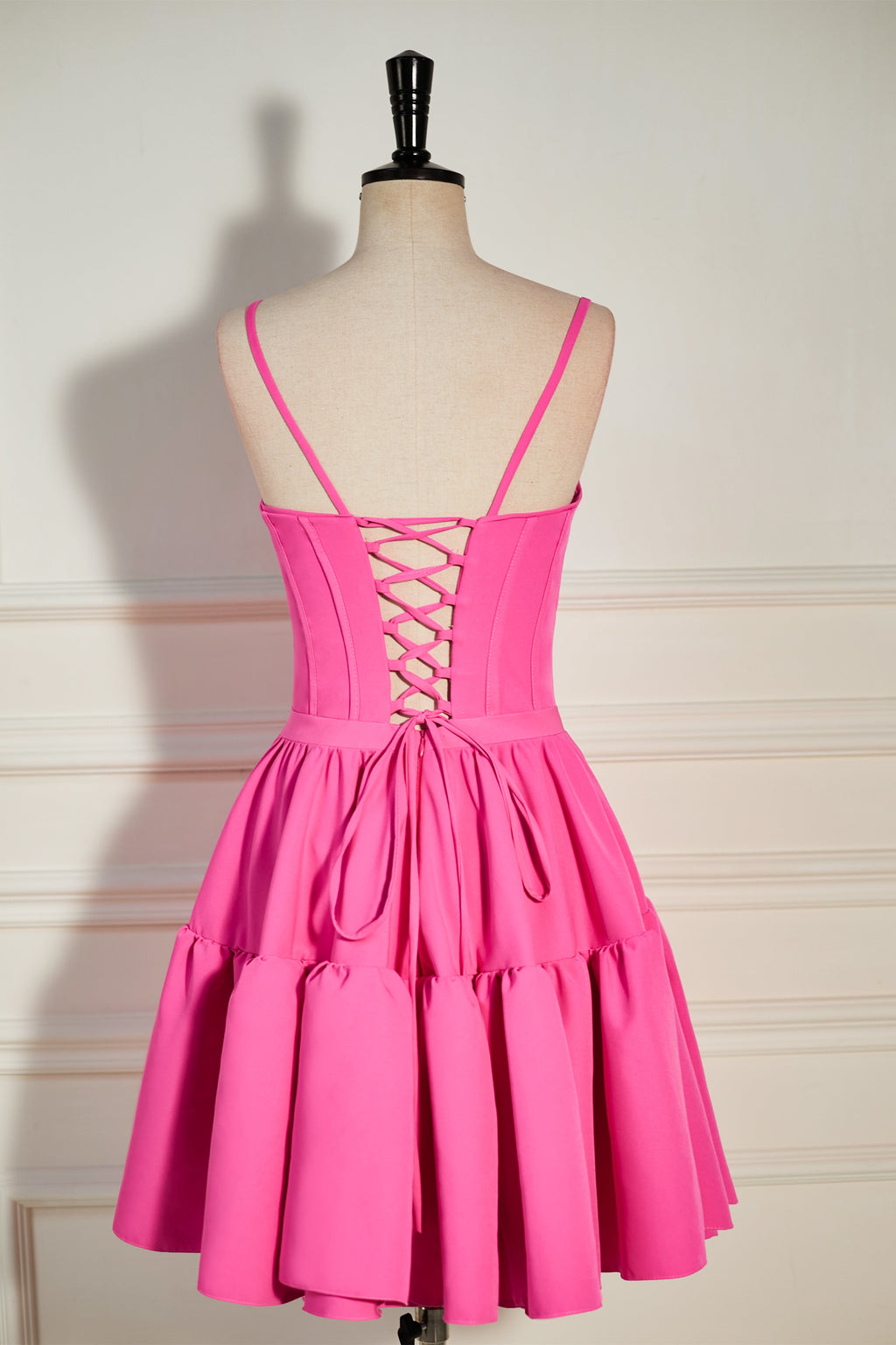 Mabel | Vestido de fiesta con cordones y volantes en forma de A