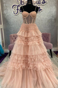 Averi | Zartrosa Tüll-Ballkleid mit Rüschenlagen und Schnürung am Rücken in A-Linie