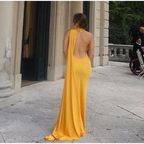 Gelbes Satin Rückenfreies Off-Shoulder Langes Ballkleid Abendkleid Y8466