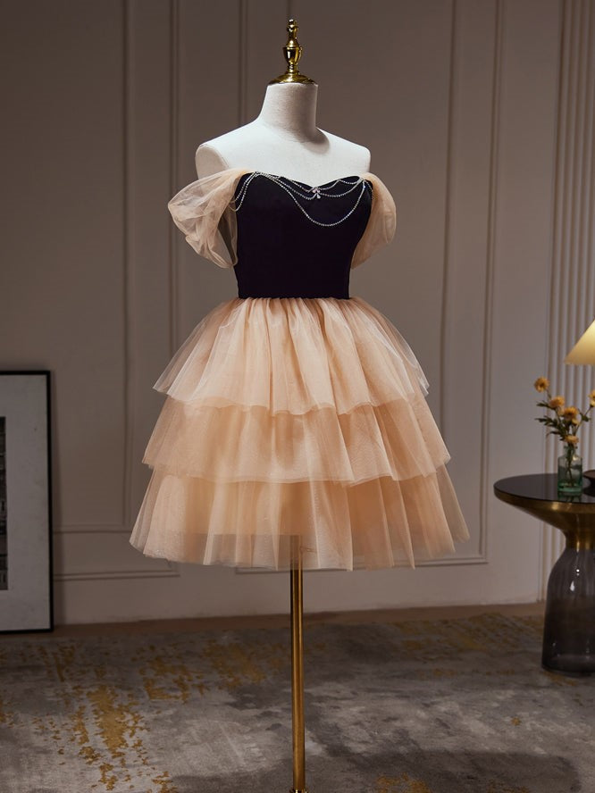 Schickes Champagner-Off-The-Shoulder-Tüll-Kurz-Heimkehrkleid mit Perlen 