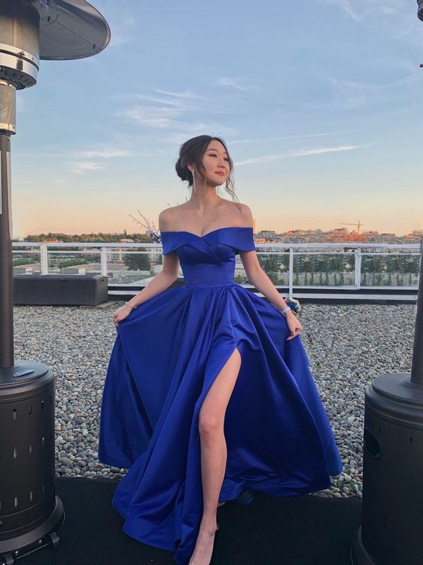Hübsches königsblaues Ballkleid aus Satin, A-Linie, schulterfrei, Abendkleid Y7643