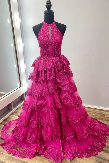 Seraphine | Langes, ärmelloses Empire-Spitzenkleid mit hohem Halsausschnitt und Stufen 