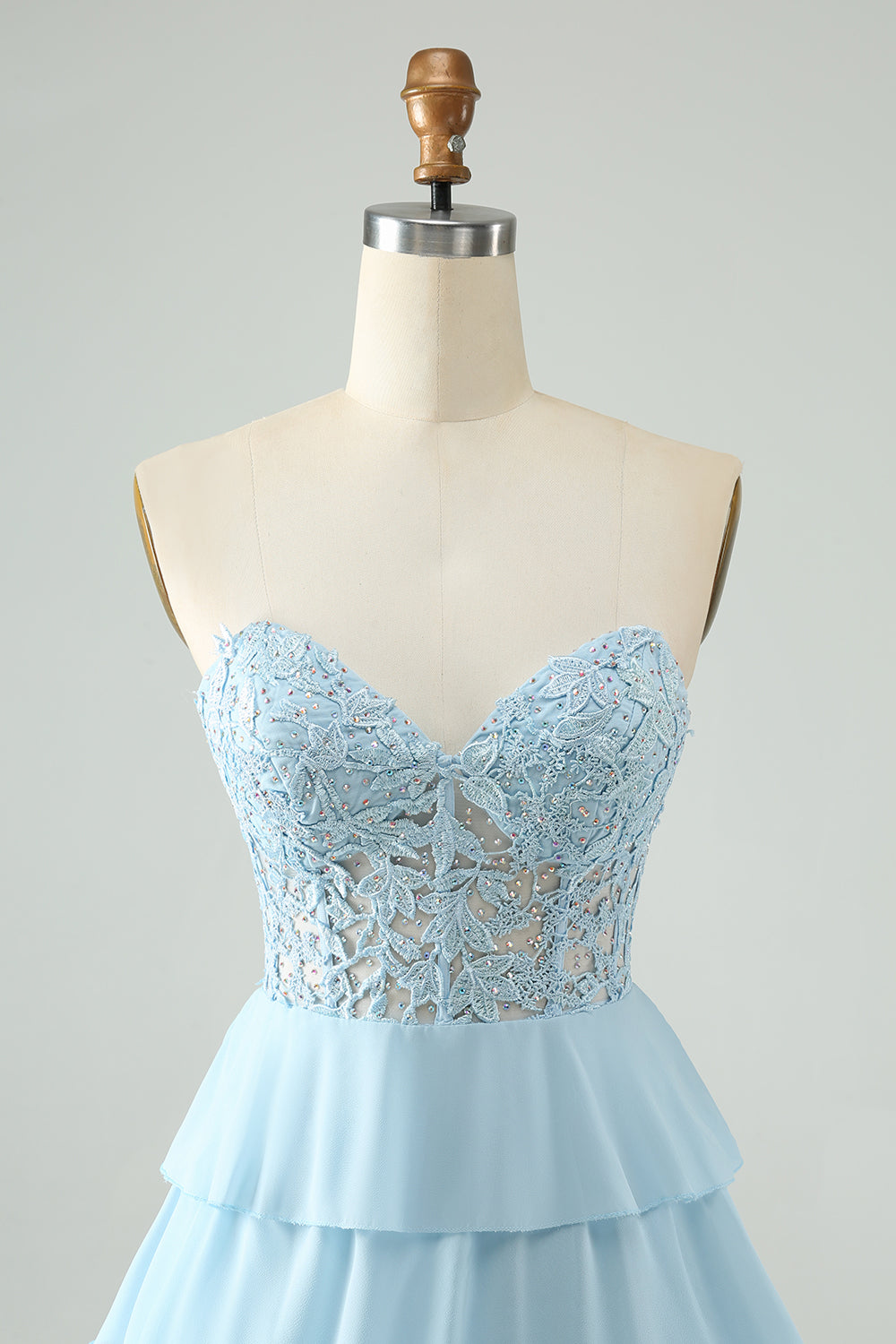 A-Linie Herzausschnitt Stufenkleid Hellblau Kurzes Homecoming-Kleid mit Applikationen
