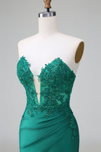 Vestido de fiesta corto, plisado, sin tirantes, ajustado, verde oscuro y elegante con cuentas