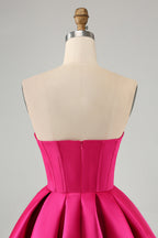 Hermoso vestido de fiesta corto fucsia con escote en forma de A y corsé con cuentas